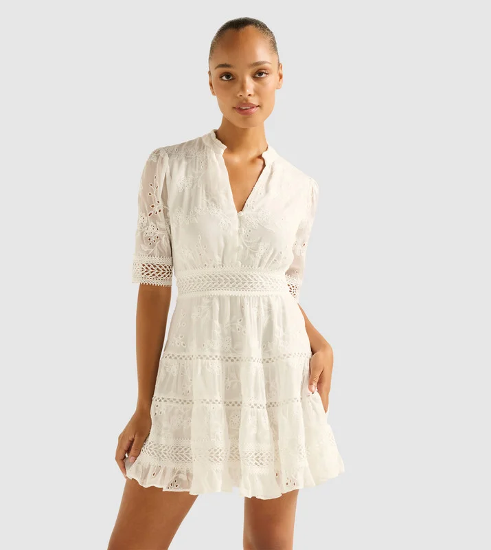 فورايفر نيو LILLIAN Trim Skater Mini Dress